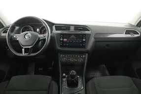 Volkswagen Tiguan - 2018