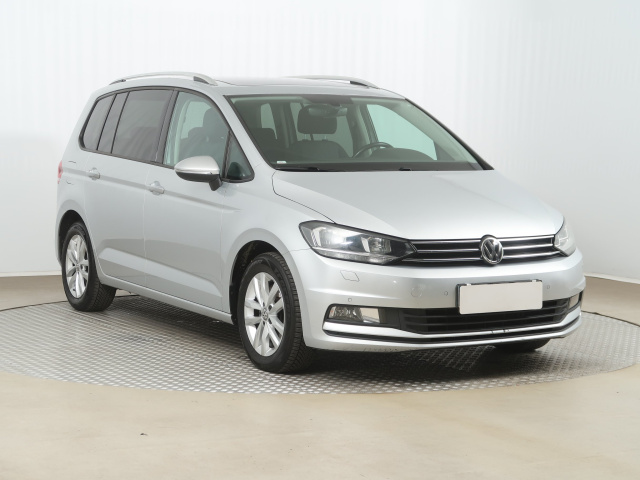 Volkswagen Touran 2016
