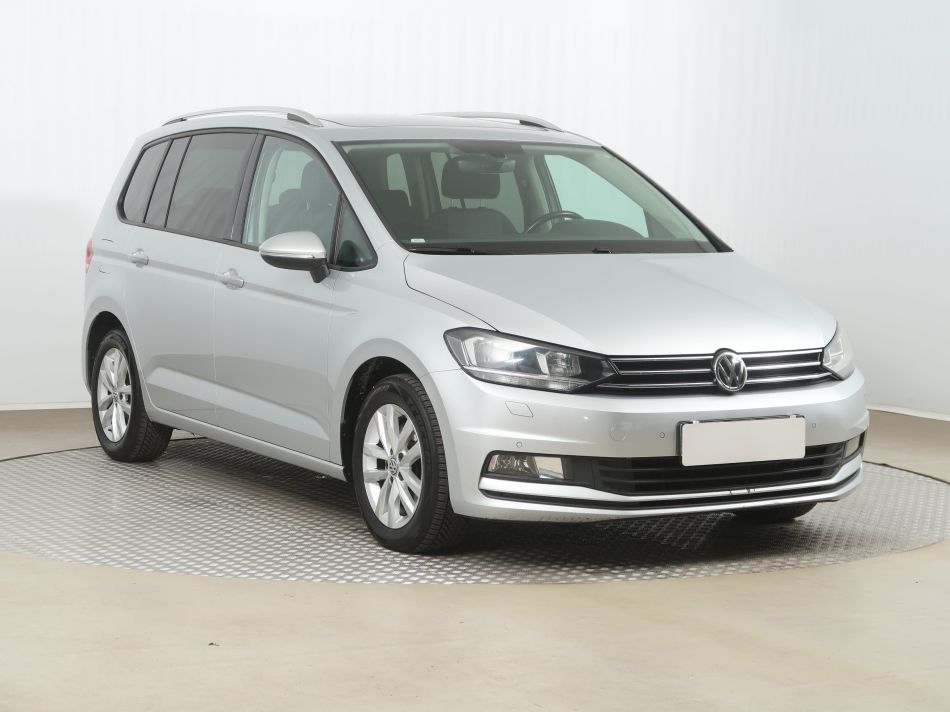 Volkswagen Touran - 2016