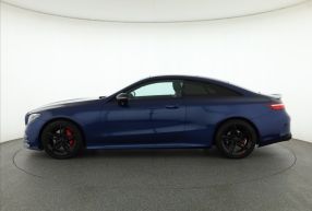 Mercedes-Benz E - 2020