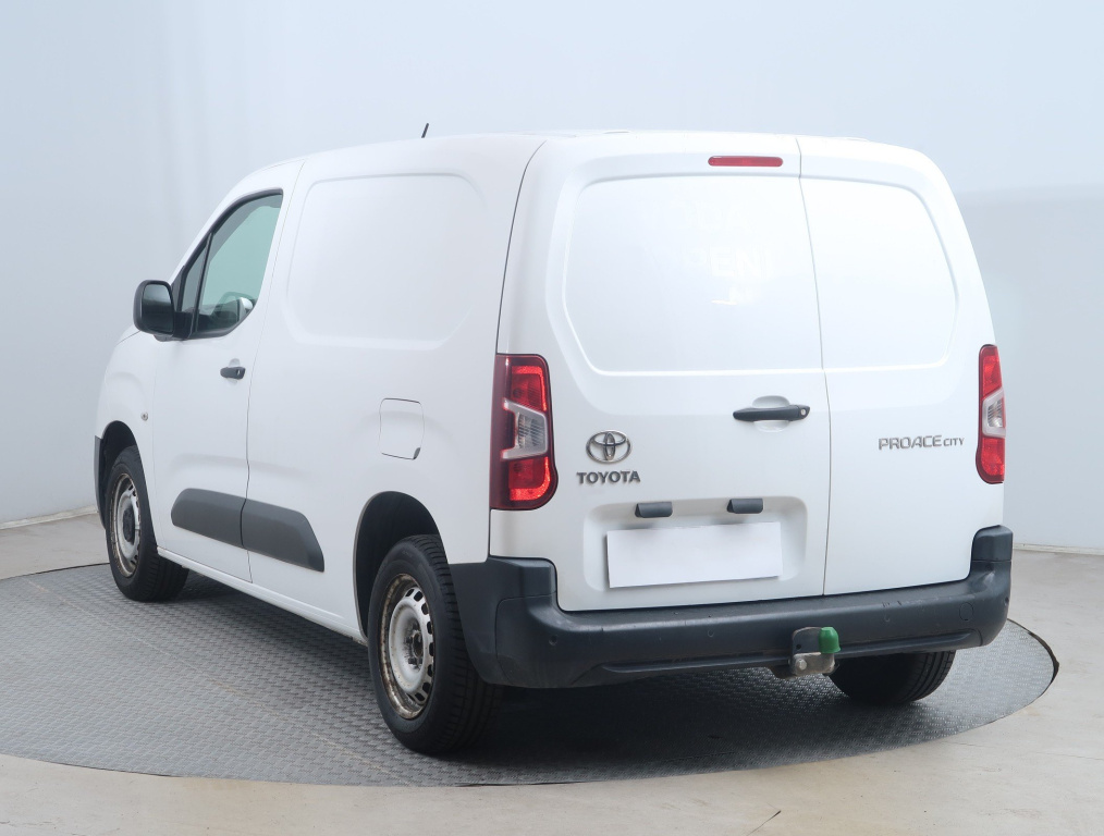 Toyota Proace City