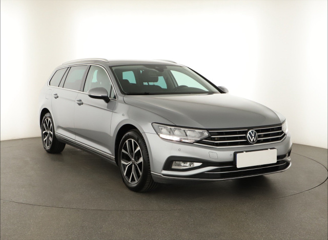 Volkswagen Passat 2022
