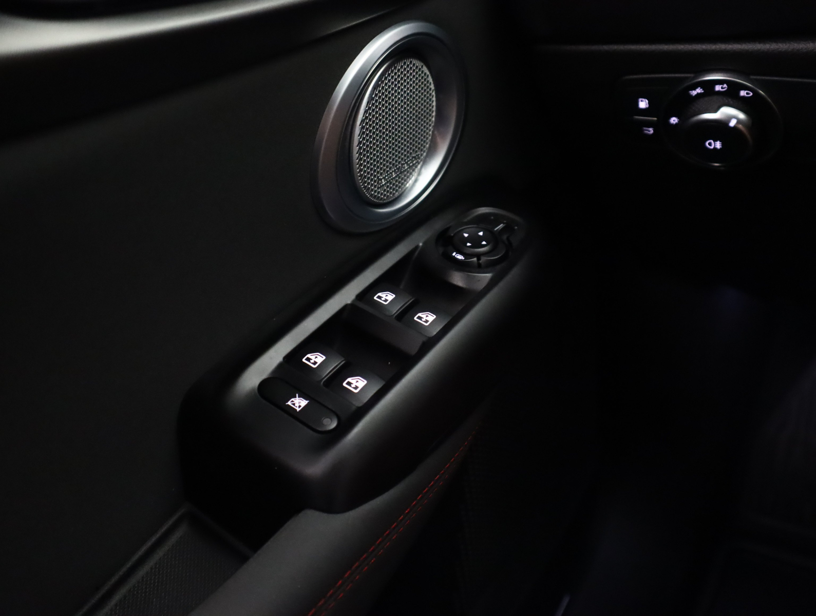 Alfa Romeo Tonale - 2025