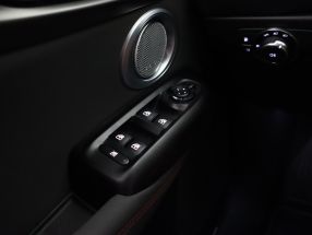 Alfa Romeo Tonale - 2025