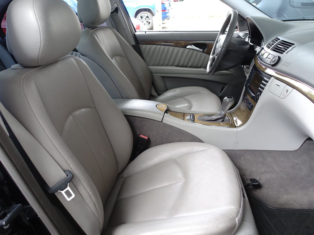 Mercedes-Benz E