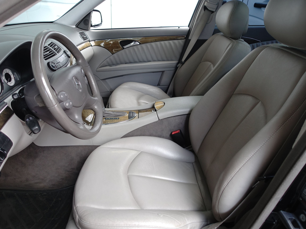Mercedes-Benz E