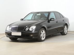 Mercedes-Benz E - 2008