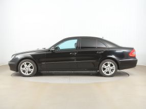 Mercedes-Benz E - 2008
