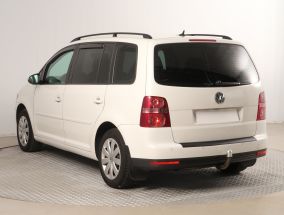 Volkswagen Touran - 2010
