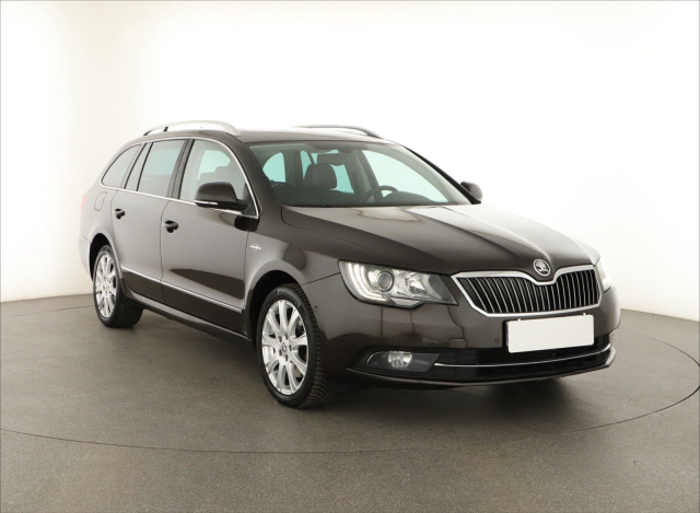 Škoda Superb 2014