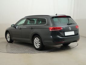 Volkswagen Passat - 2016