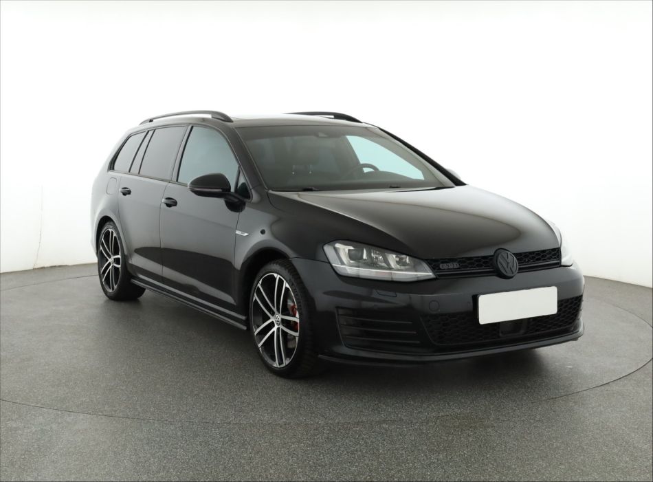 Volkswagen Golf - 2016