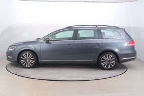 Volkswagen Passat - 2011