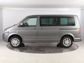 Volkswagen Caravelle - 2011