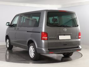 Volkswagen Caravelle - 2011