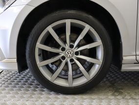 Volkswagen Passat - 2019
