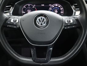 Volkswagen Passat - 2019