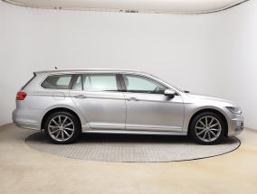 Volkswagen Passat - 2019
