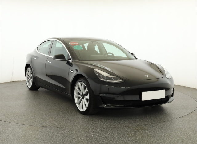 Tesla Model 3 2019