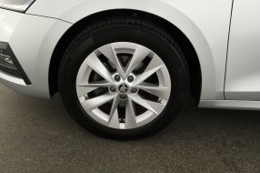 Škoda Octavia - 2023