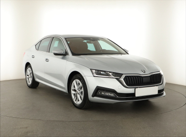 Škoda Octavia - 2023