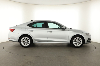Škoda Octavia - 2023