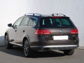 Volkswagen Passat - 2012