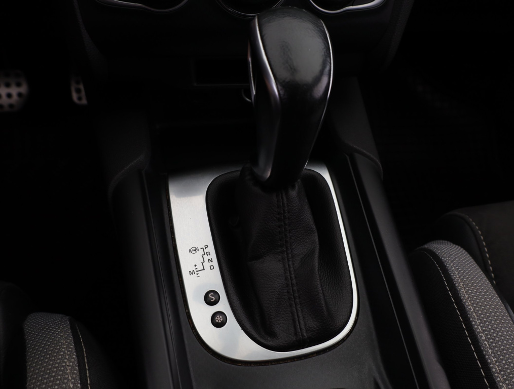 DS 4