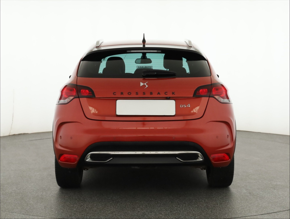 DS 4