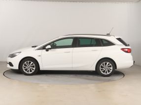 Opel Astra - 2020