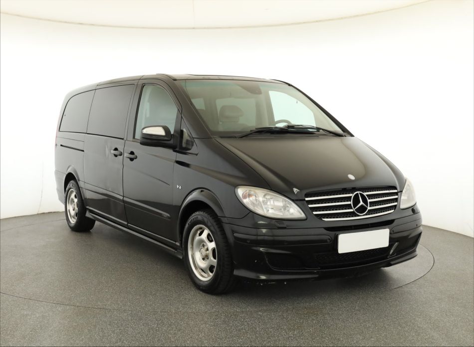 Mercedes-Benz Viano - 2010