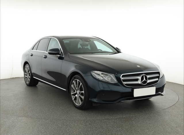 Mercedes-Benz E 2016