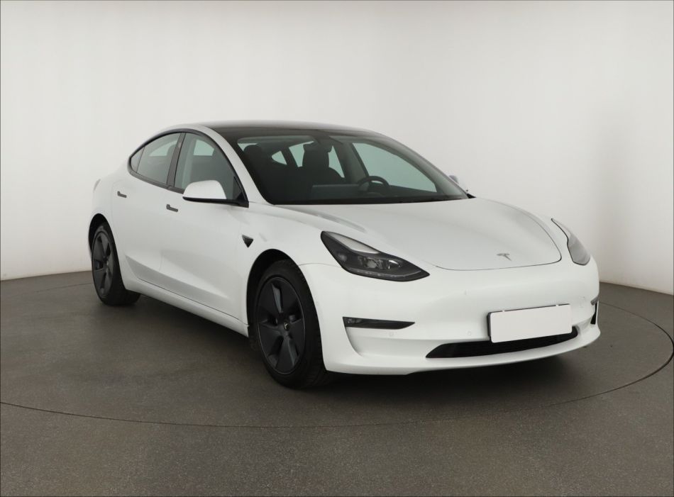Tesla Model 3 - 2021