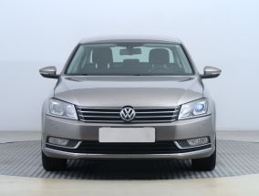 Volkswagen Passat - 2014