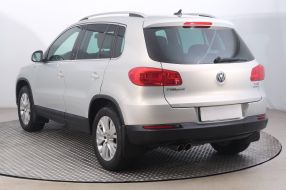 Volkswagen Tiguan - 2013