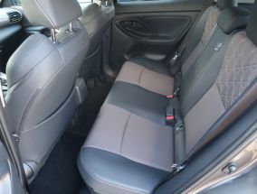 Toyota Yaris Cross - 2025