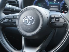 Toyota Yaris Cross - 2025