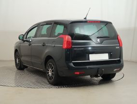 Peugeot 5008 - 2011