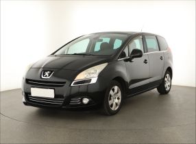 Peugeot 5008 - 2011