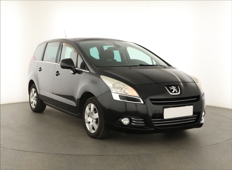 Peugeot 5008 - 2011