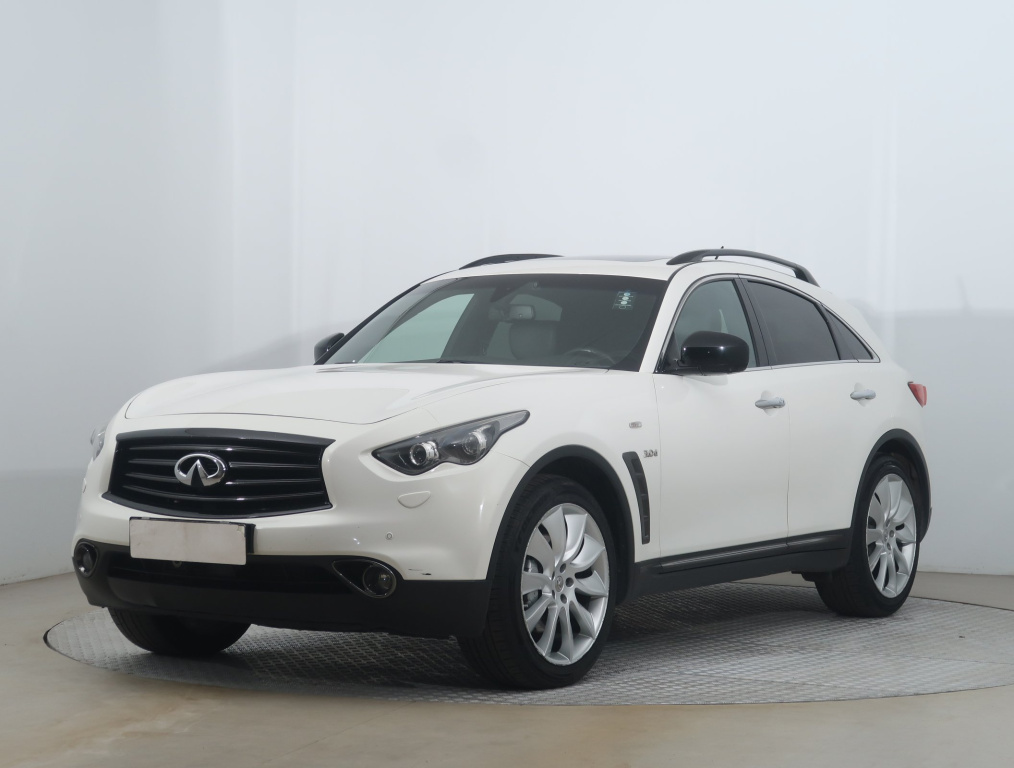 Infiniti QX70