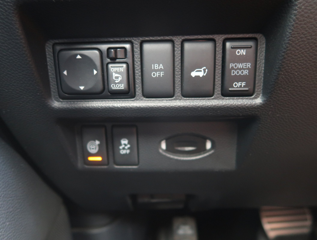 Infiniti QX70