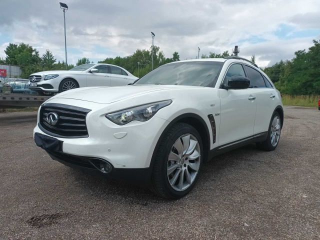 Infiniti QX70 2016
