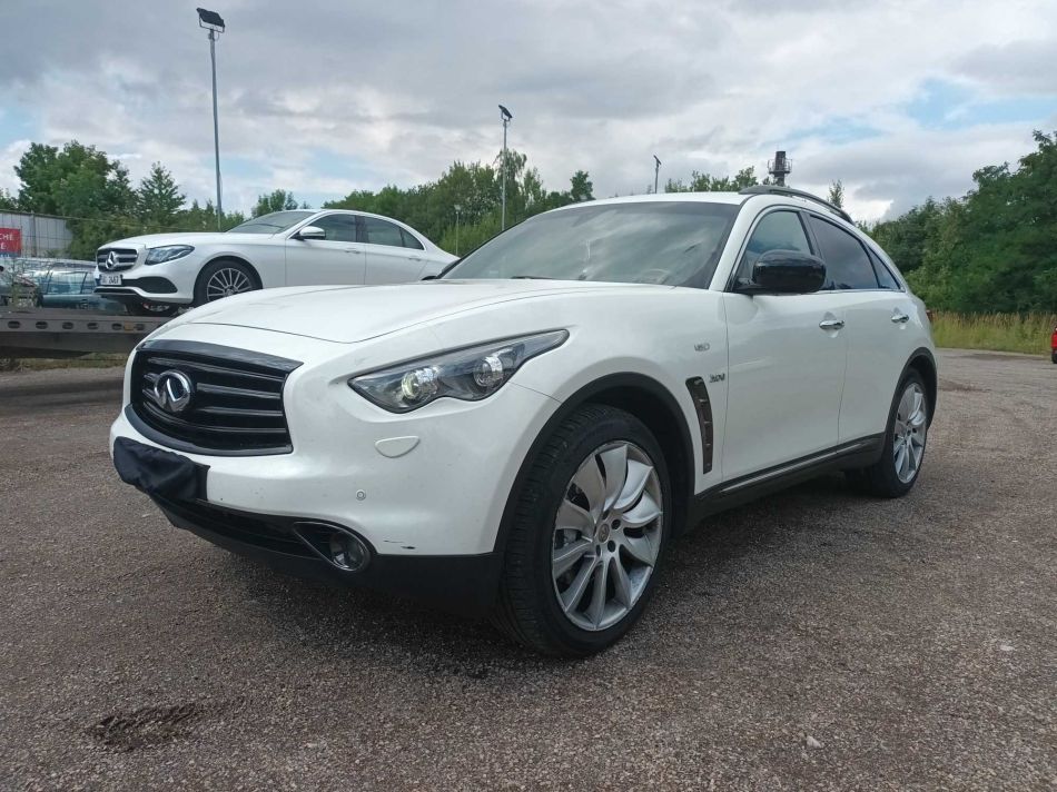 Infiniti QX70 - 2016