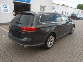 Volkswagen Passat - 2016
