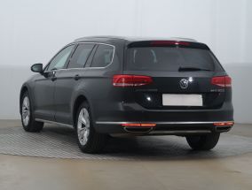 Volkswagen Passat - 2016