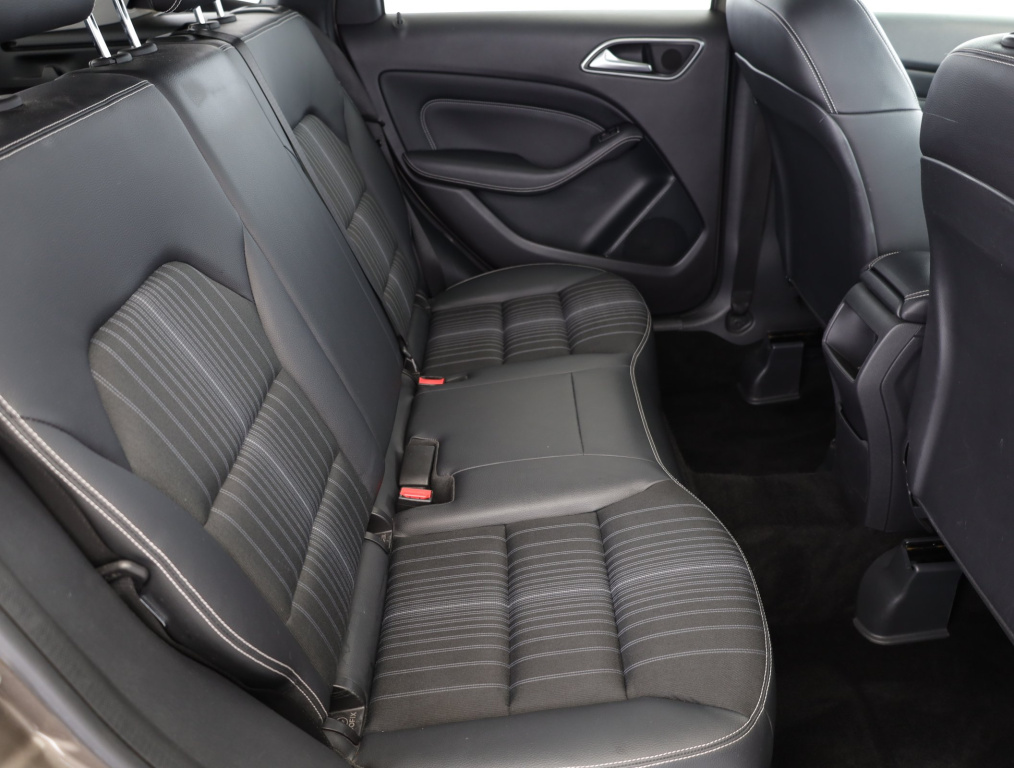 Mercedes-Benz B