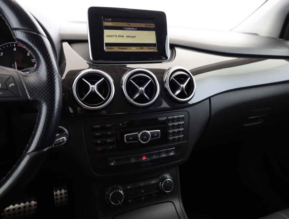 Mercedes-Benz B