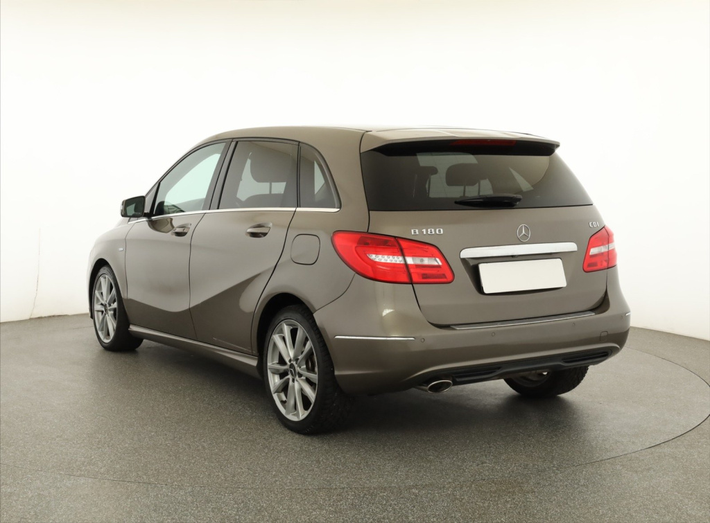 Mercedes-Benz B