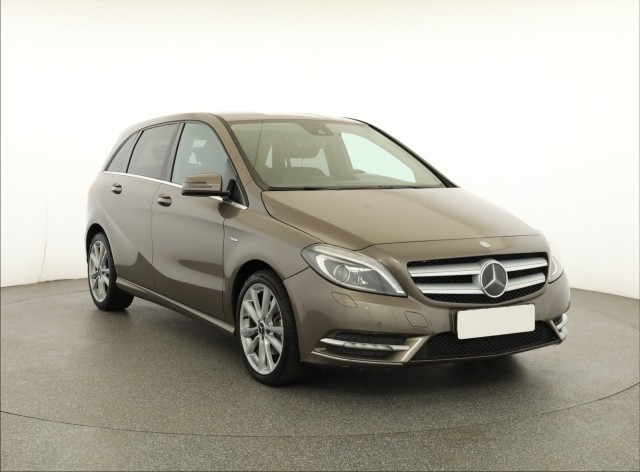 Mercedes-Benz B 2012
